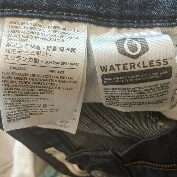 (US 8) Levi’s Jeans - Picture 4 of 6